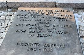 Auschwitz, plaque